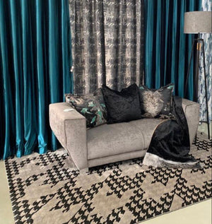 Hounds tooth rug