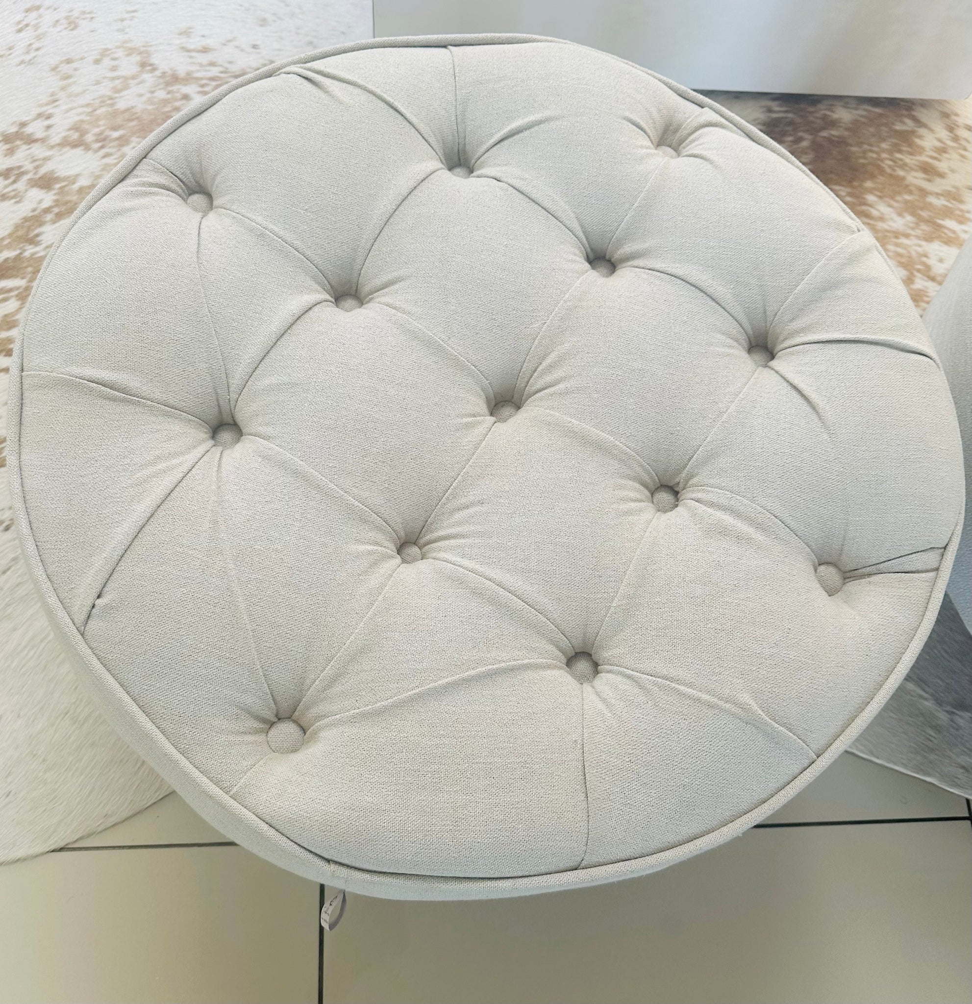 Akasia fabric collection